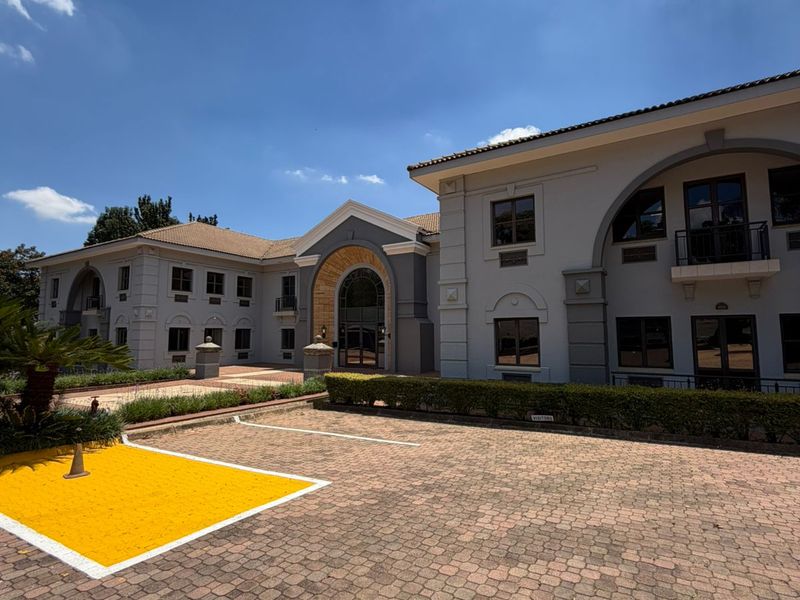 Prestigious Hyde Park Offices To Let – Prime Location Within Walking Distance of Hyde Park Corner - Photo 4