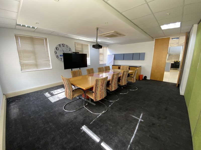 983m2 Office Block for Sale in Fourways - Photo 10