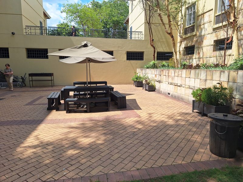 3278sqm FREESTANDING OFFICE BLOCK TO LET IN SANDTON - Photo 10