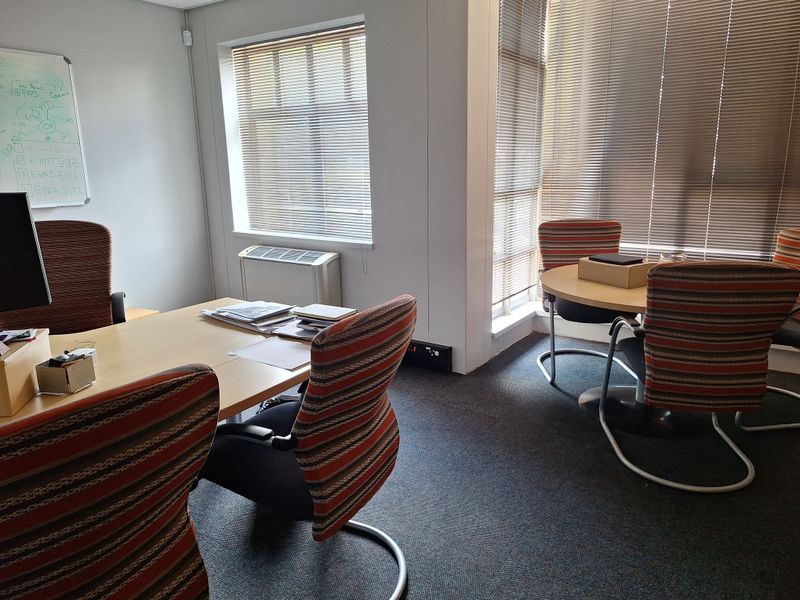 3278sqm FREESTANDING OFFICE BLOCK TO LET IN SANDTON - Photo 6