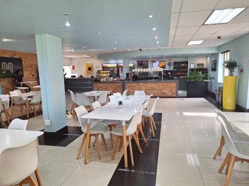 3278sqm FREESTANDING OFFICE BLOCK TO LET IN SANDTON - Photo 4