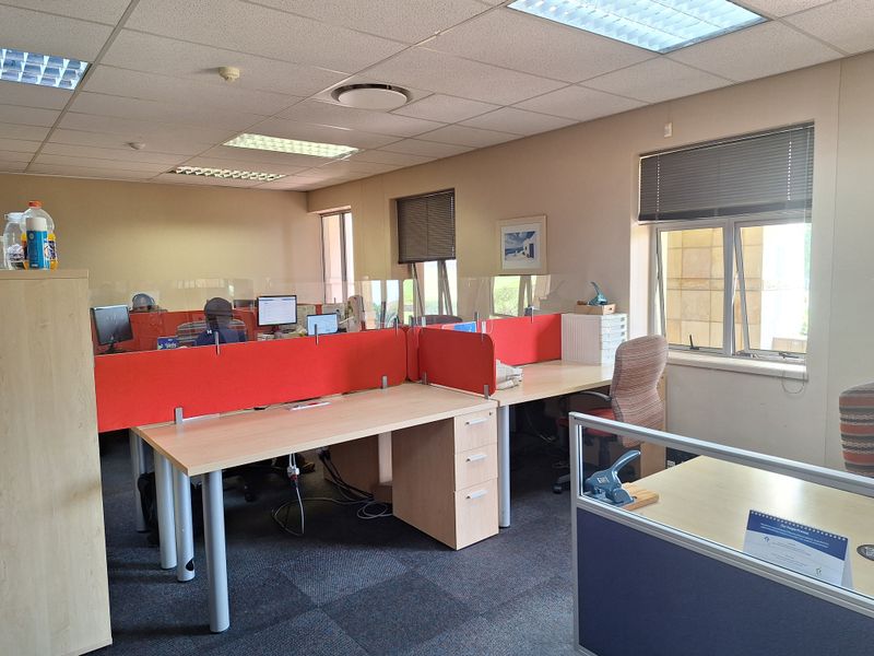 3278sqm FREESTANDING OFFICE BLOCK TO LET IN SANDTON - Photo 7