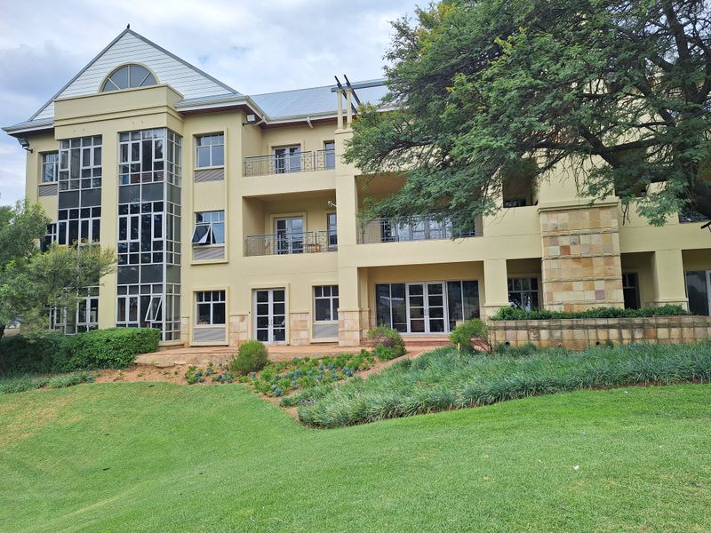 3278sqm FREESTANDING OFFICE BLOCK TO LET IN SANDTON - Photo 2