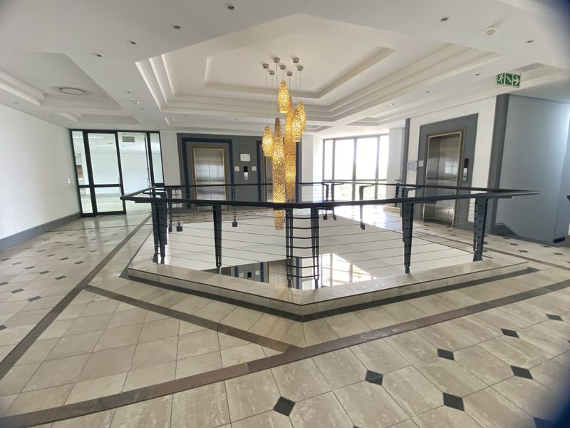 AAA Graded air-conditioned offices to rent in Illovo - Photo 7