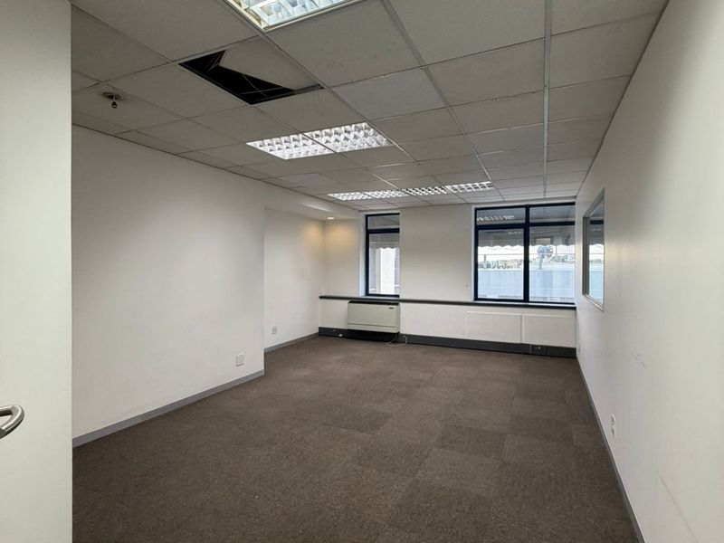 Prime 1st Floor Office Space | Rosebank | ±200sqm A-Grade Offices - Photo 4