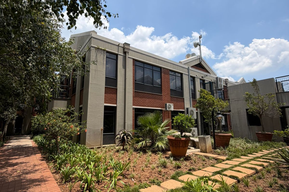 Ground Floor A-Grade Office | Rosebank | ±200sqm Partially Fitted Space - Photo 2