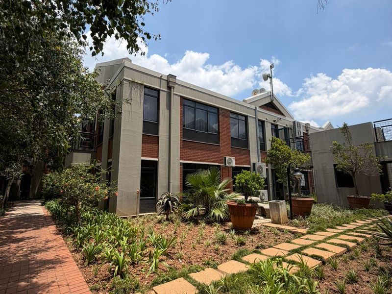 Ground Floor A-Grade Office | Rosebank | ±200sqm Partially Fitted Space - Photo 2