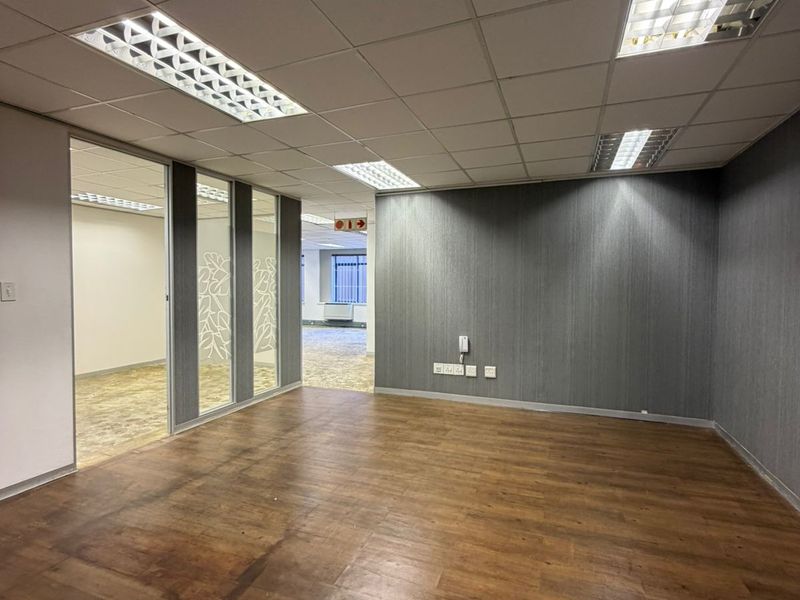 Ground Floor A-Grade Office | Rosebank | ±200sqm Partially Fitted Space - Photo 4