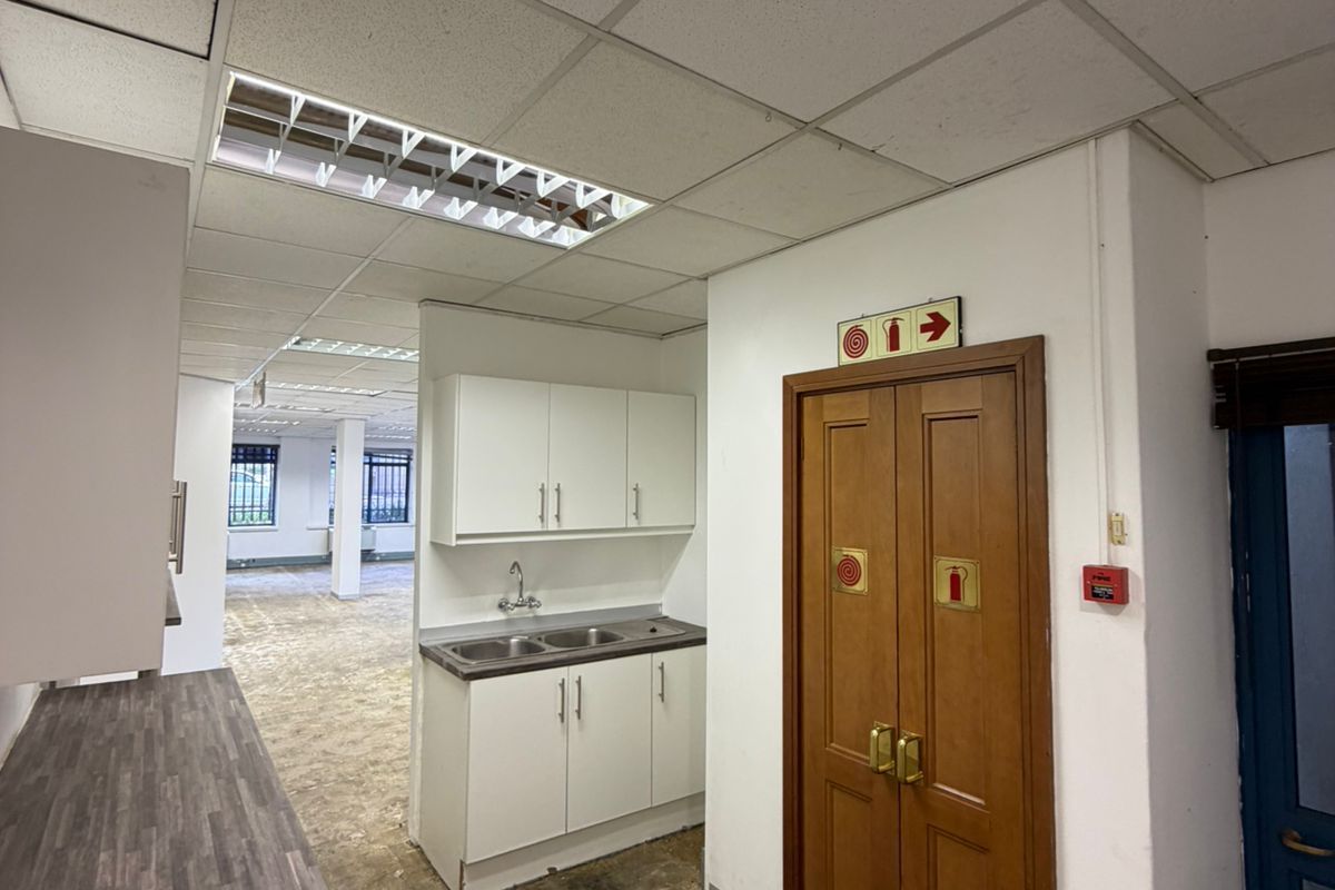 Ground Floor A-Grade Office | Rosebank | ±200sqm Partially Fitted Space - Photo 5