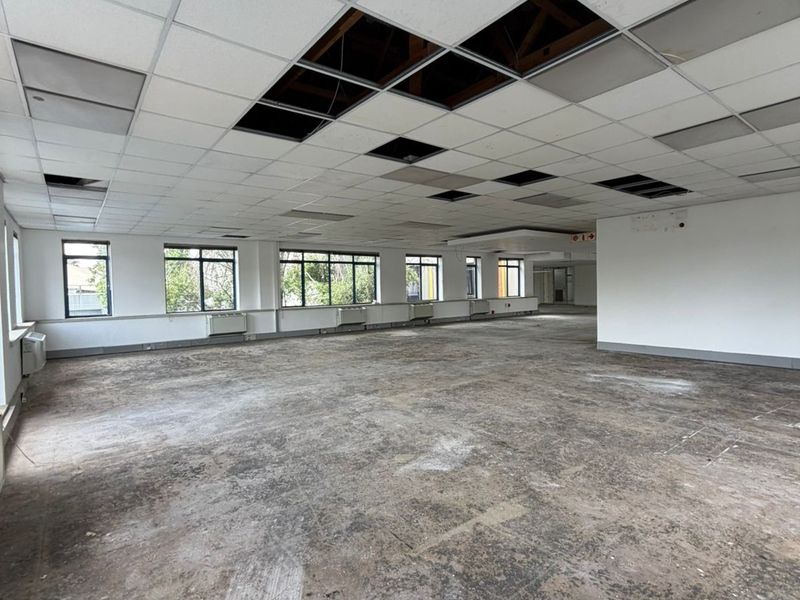 400sqm Office Space | Prime Rosebank Office Park | Secure, Garden Setting - Photo 6