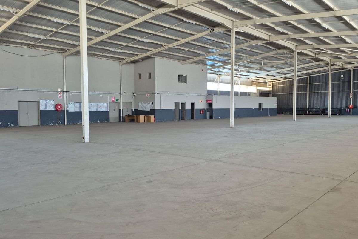 Warehouse in established business park, near motorway on/offramp, Midrand - Photo 5
