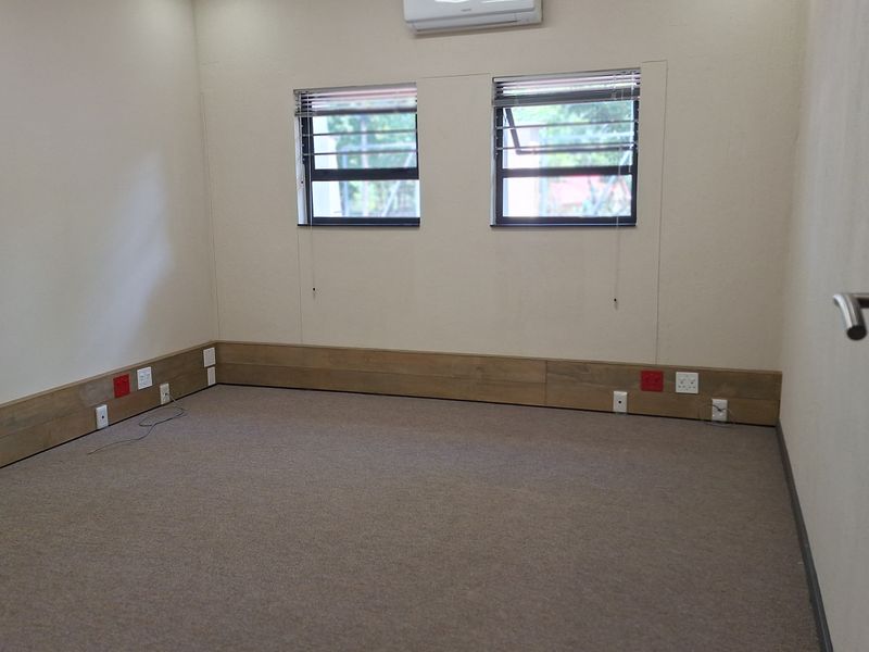 132sqm FITTED OFFICE SPACE IN RIVONIA - Photo 9