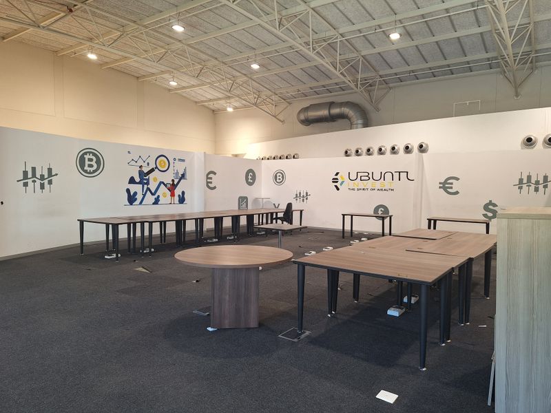 PRIME 399sqm OFFICE IN MORNINGSIDE ON RIVONIA ROAD - Photo 3