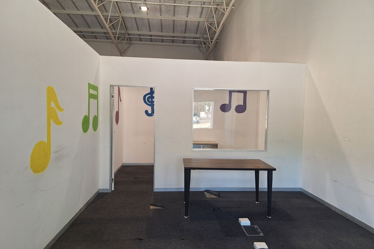 PRIME 399sqm OFFICE IN MORNINGSIDE ON RIVONIA ROAD - Photo 4