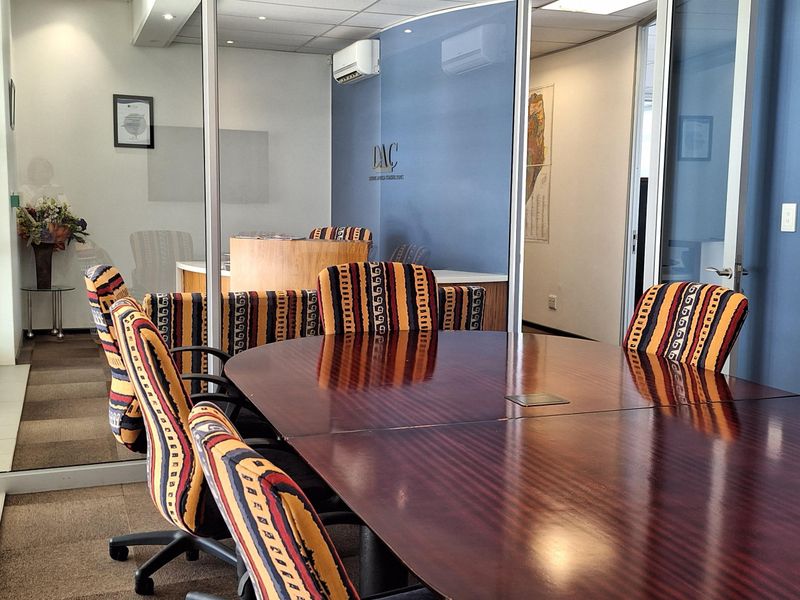 147sqm PREMIUM OFFICE FOR SALE IN BROADACRES - Photo 6