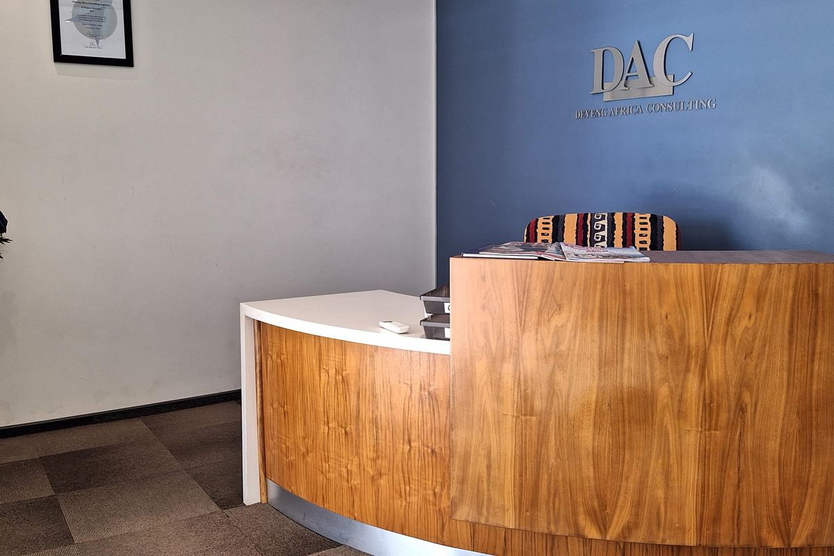 147sqm PREMIUM OFFICE FOR SALE IN BROADACRES - Photo 3