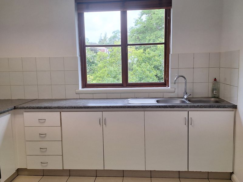 FULLY FITTED 1,064sqm FREESTANDING OFFICE TO LET – WIERDA VALLEY - Photo 6