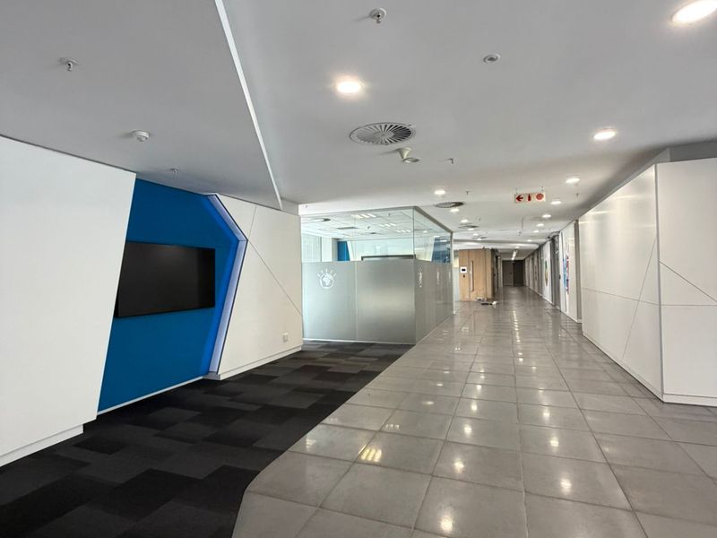 Modern Corporate Offices Available in Prime Sandton Location - Photo 6