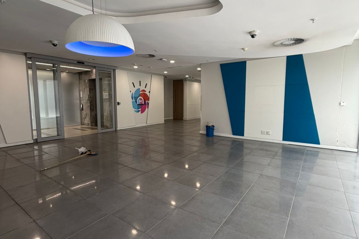 Modern Corporate Offices Available in Prime Sandton Location - Photo 4