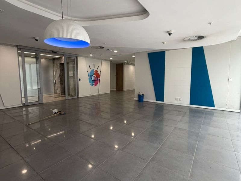 Modern Corporate Offices Available in Prime Sandton Location - Photo 4