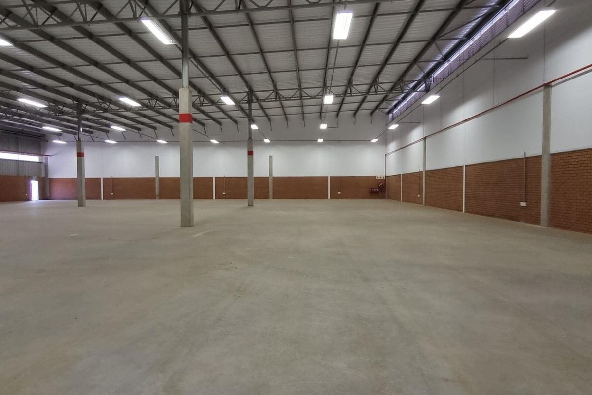 New warehouse to rent in Twenty One Industrial Estate, Clayville - Photo 3