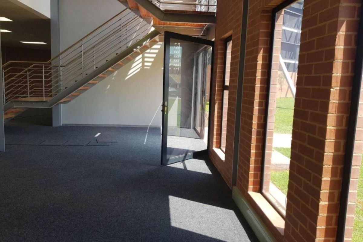 Stunning Offices To Let in Midrand - Photo 4