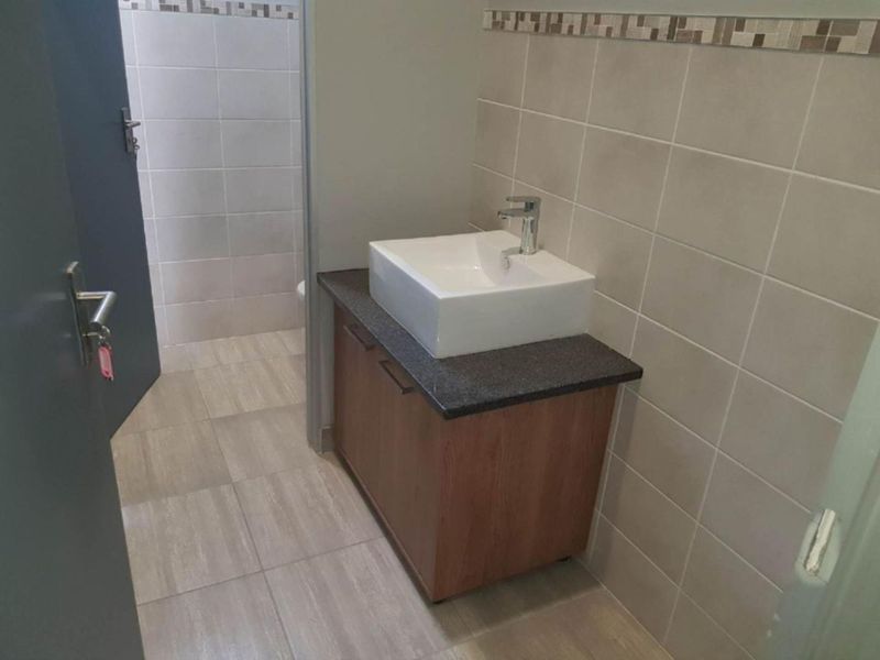 Stunning Offices To Let in Midrand - Photo 7