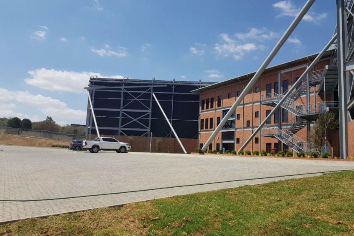 Stunning Offices To Let in Midrand - Photo 2