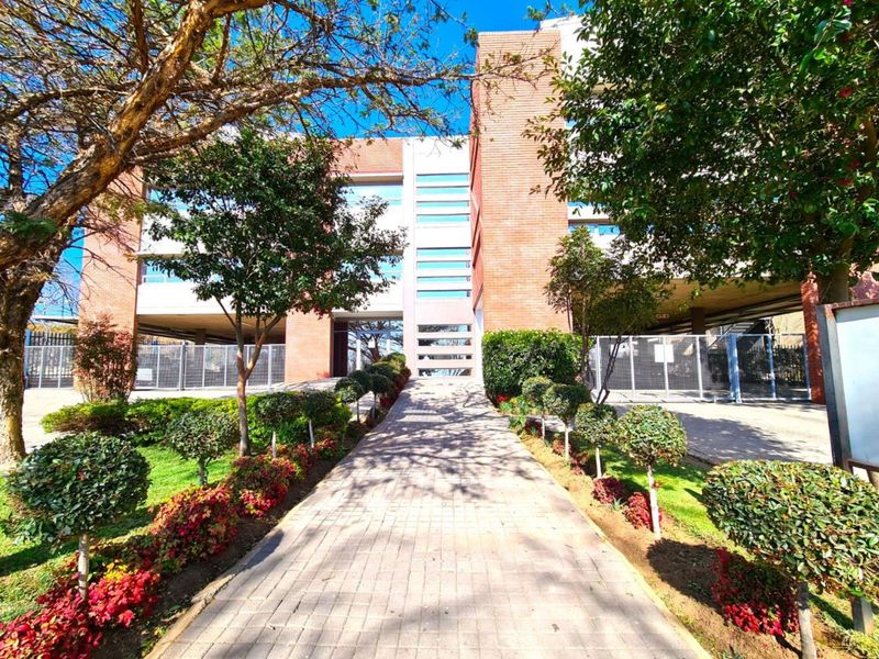 Prime Office Space To Let in Midrand - Photo 2