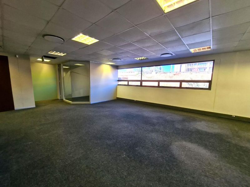 Prime Office Space To Let in Midrand - Photo 6