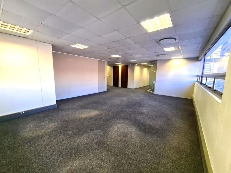 Prime Office Space To Let in Midrand - Photo 7