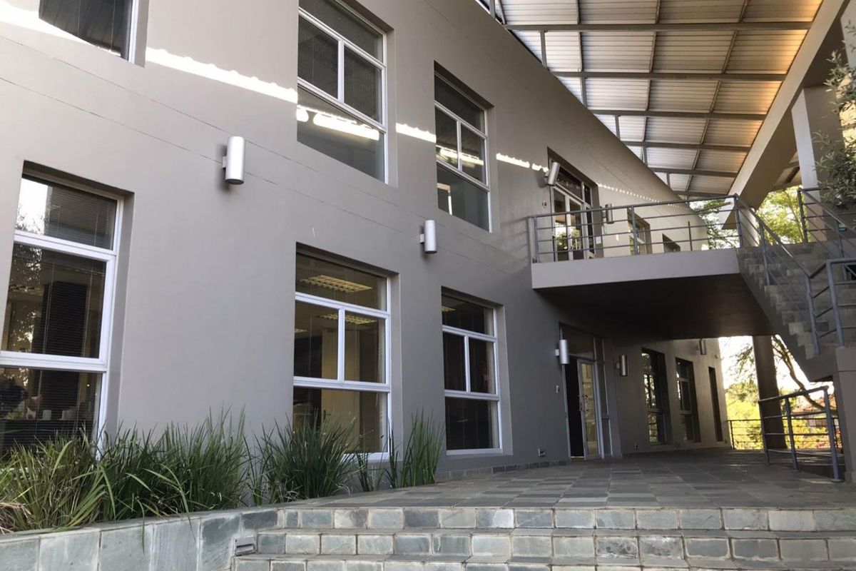 Commercial Premises For Sale in Fourways - Photo 3