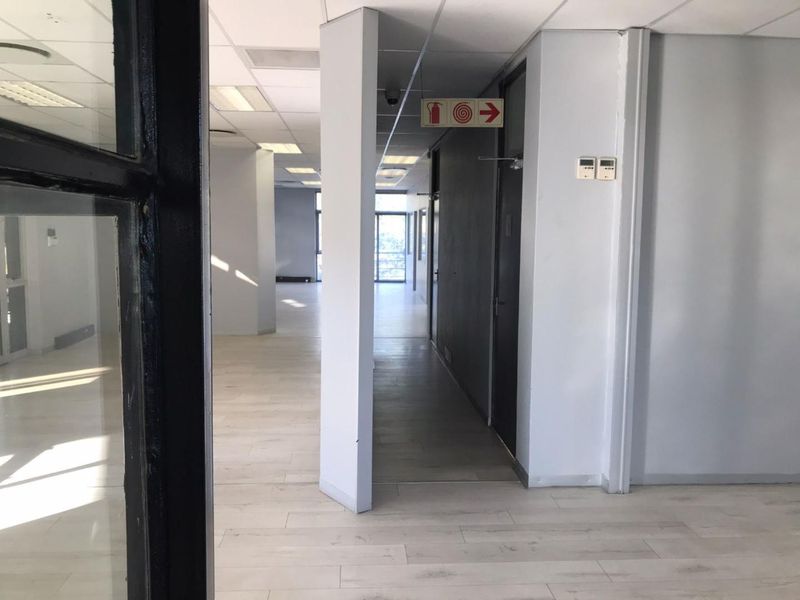 Commercial Premises For Sale in Fourways - Photo 8