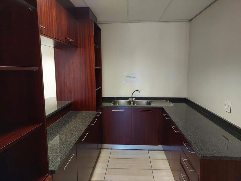 Offices ready for occupation - Photo 10