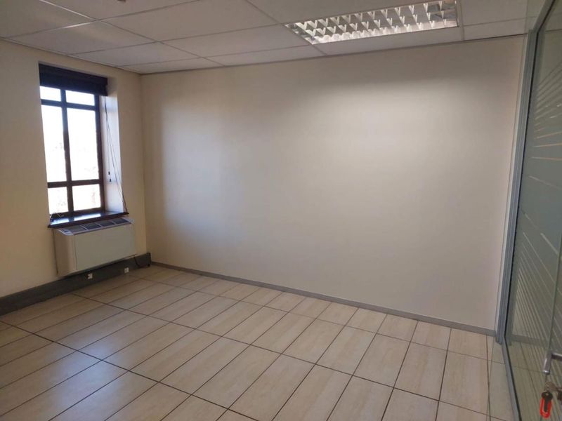 Offices ready for occupation - Photo 9