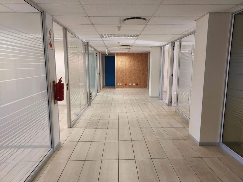 Offices ready for occupation - Photo 8