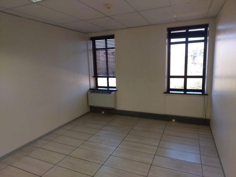 Offices ready for occupation - Photo 5