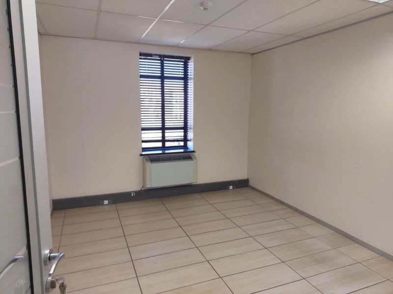 Offices ready for occupation - Photo 6