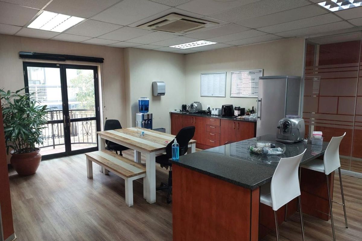Unit or Entire Building For Sale/ To Let - Photo 4