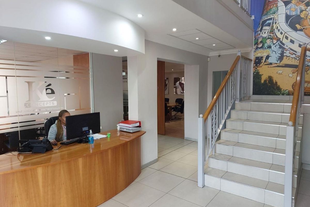 Entire Building To Let / For Sale in heart of Bryanston - Photo 4