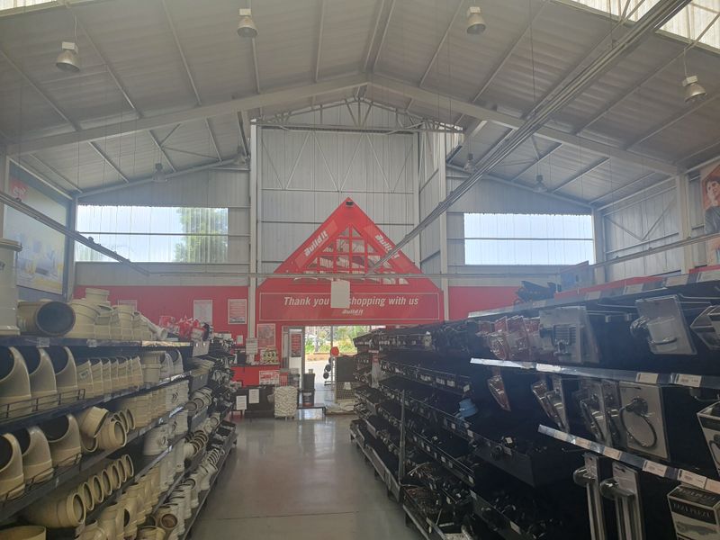 Warehouse/showroom on M1 motorway for sale in Ormonde, JHB - Photo 9