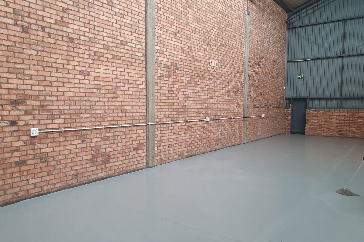 Warehouse to rent in Midrand - Photo 3