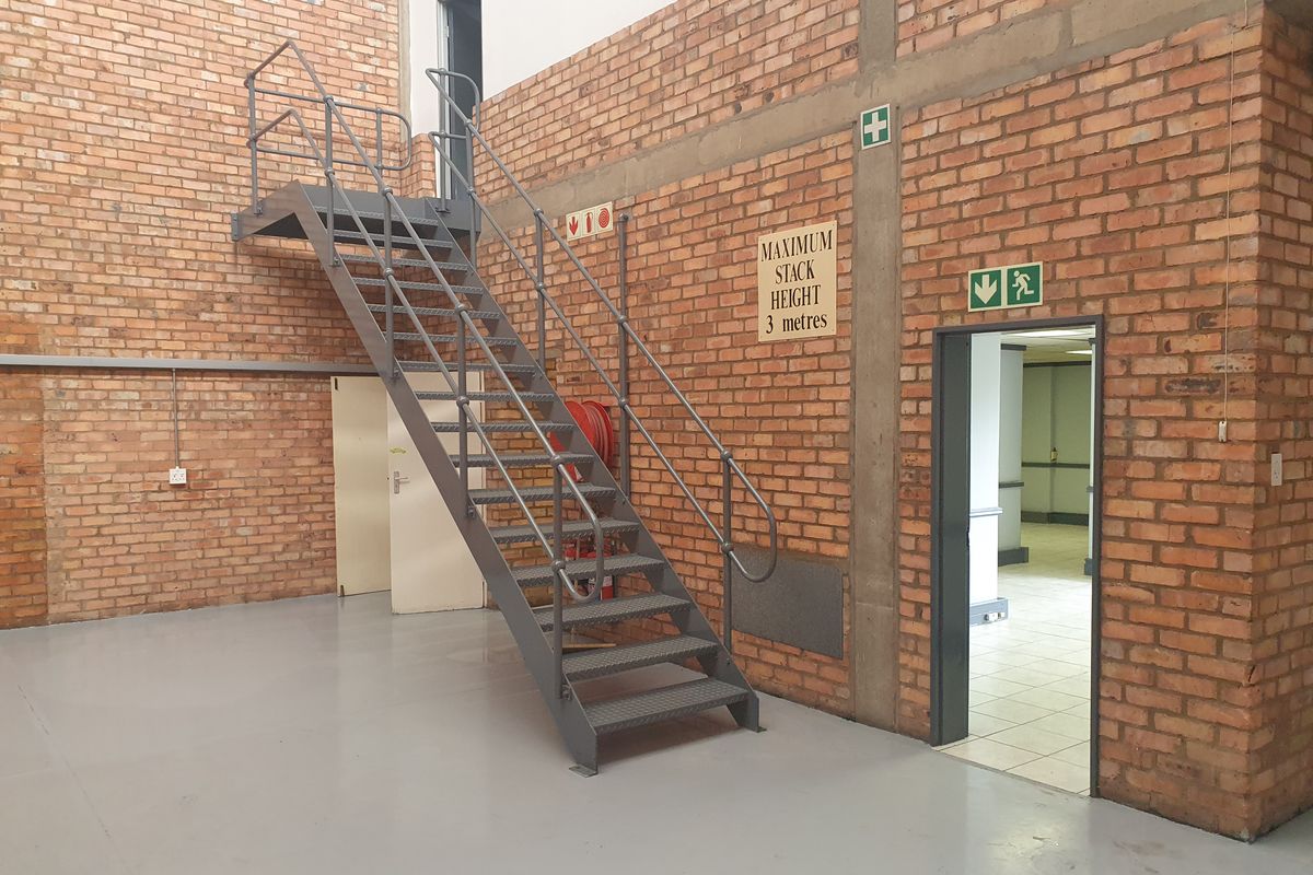 Warehouse to rent in Midrand - Photo 5