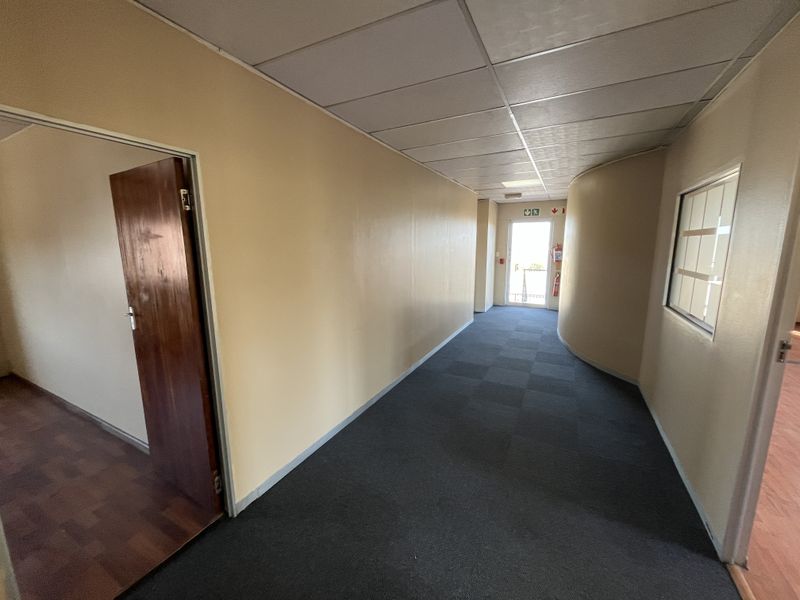 Offices to rent  in business park, Midrand - Photo 4