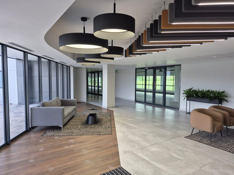 Renovated Offices with motorway frontage to rent in Waterfall - Photo 2