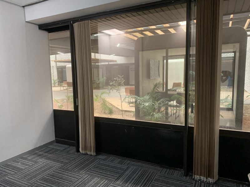 Secure Office Space in Bedford Park - REFURBED and READY! - Photo 6