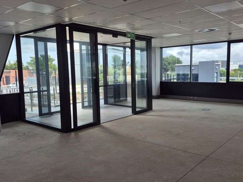 New distribution centre to rent in Longmeadow/Meadowview, JHB - Photo 5