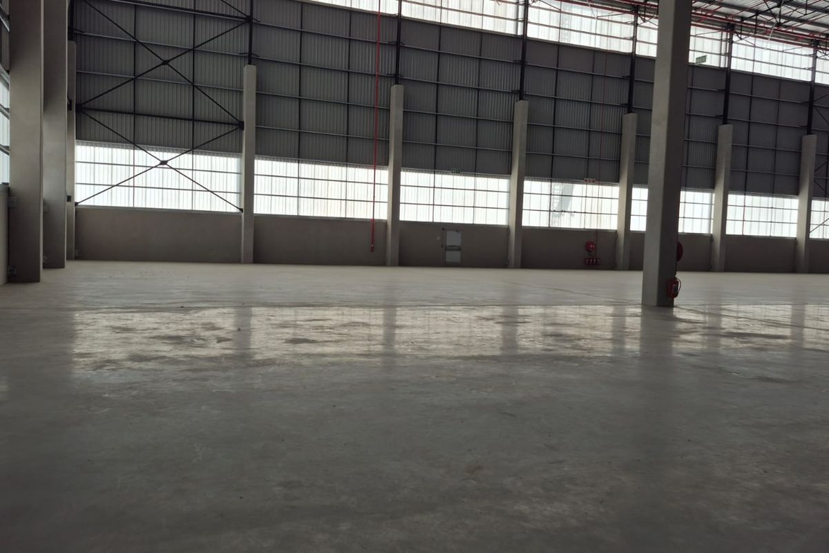 New distribution centre to rent in Longmeadow/Meadowview, JHB - Photo 3