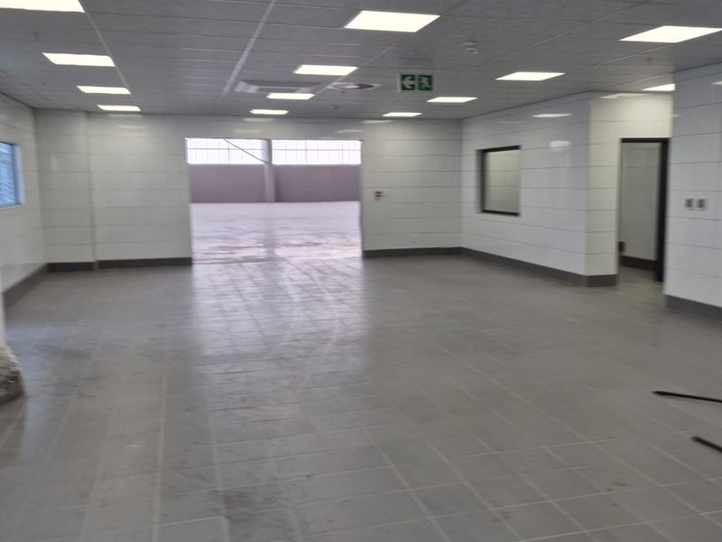 New distribution centre to rent in Longmeadow/Meadowview, JHB - Photo 7