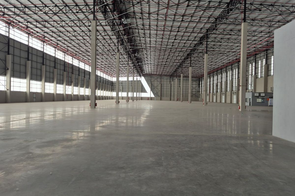 New distribution centre to rent in Longmeadow/Meadowview, JHB - Photo 2